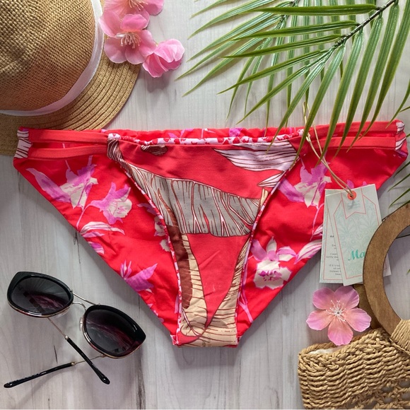 MAAJI πΊ Cherry Blossom Floral Tropical Tab Side Bikini Bottoms ποΈβ±οΈ - Picture 5 of 9